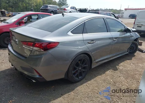 2018 Hyundai Sonata Sport 2.0T z USA, uszkodzony, nr VIN 5NPE34AB7JH689589